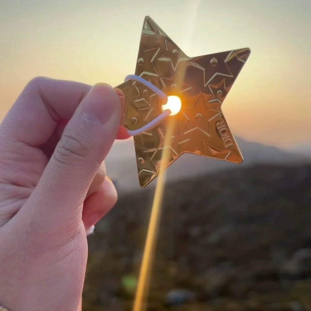 Dior Beauty Gold Star Charm
